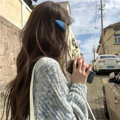俏皮女学生